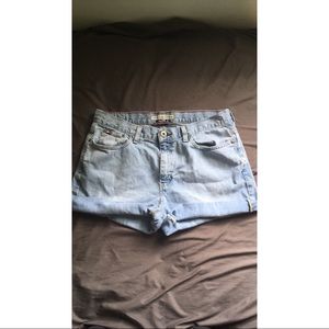 Vintage distressed Tommy Hilfiger Cut-off shorts
